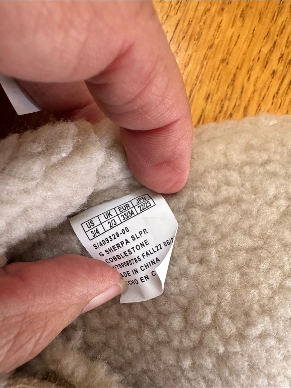GAP Kids Plush Sherpa Slide Slippers in Light Beige